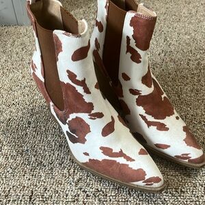 Cowhide Designed Boots